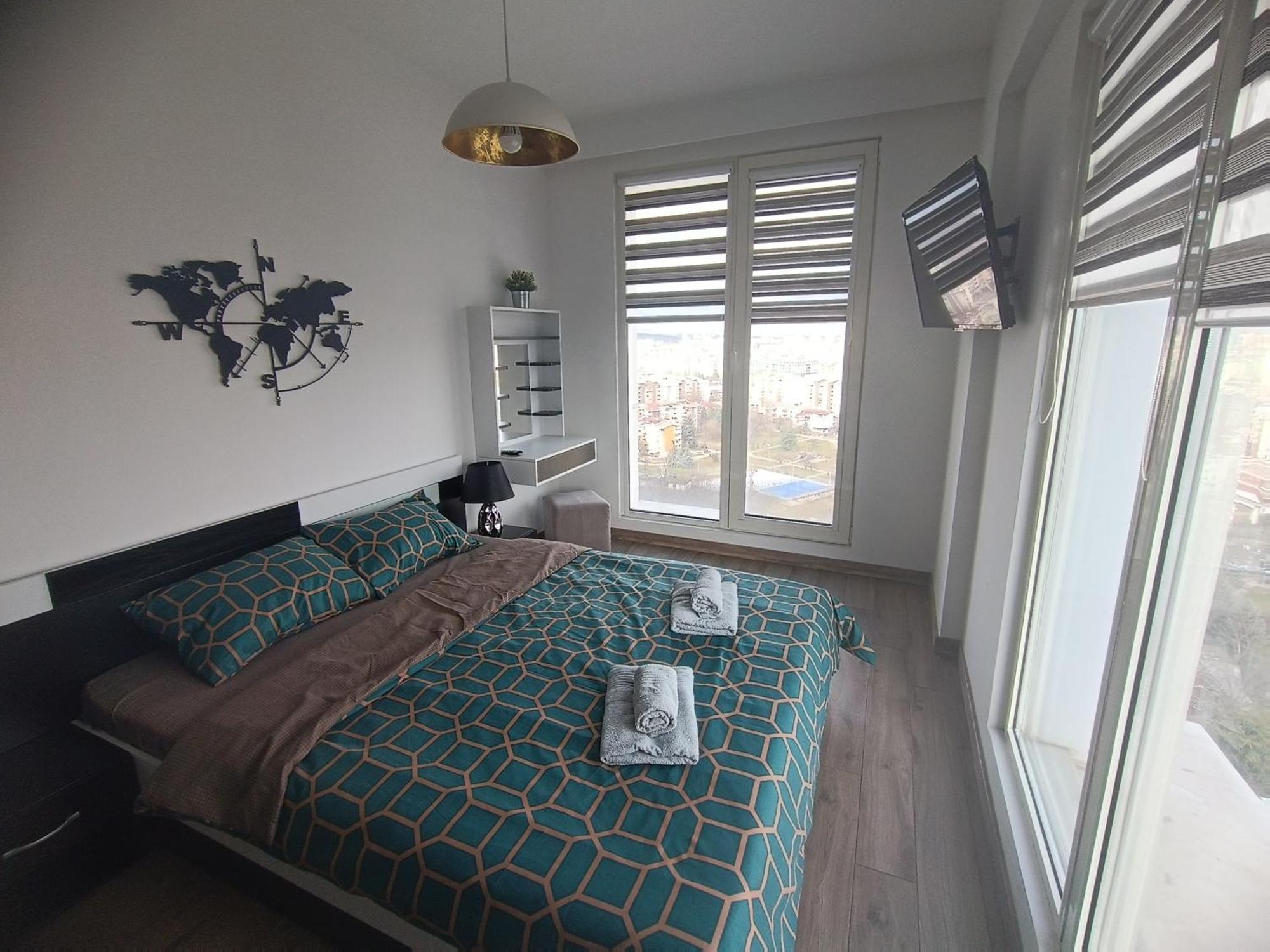 18Th & 16H Floor Secure Luxury Condos With Pool & Fitness Included In Price Skopje Eksteriør bilde