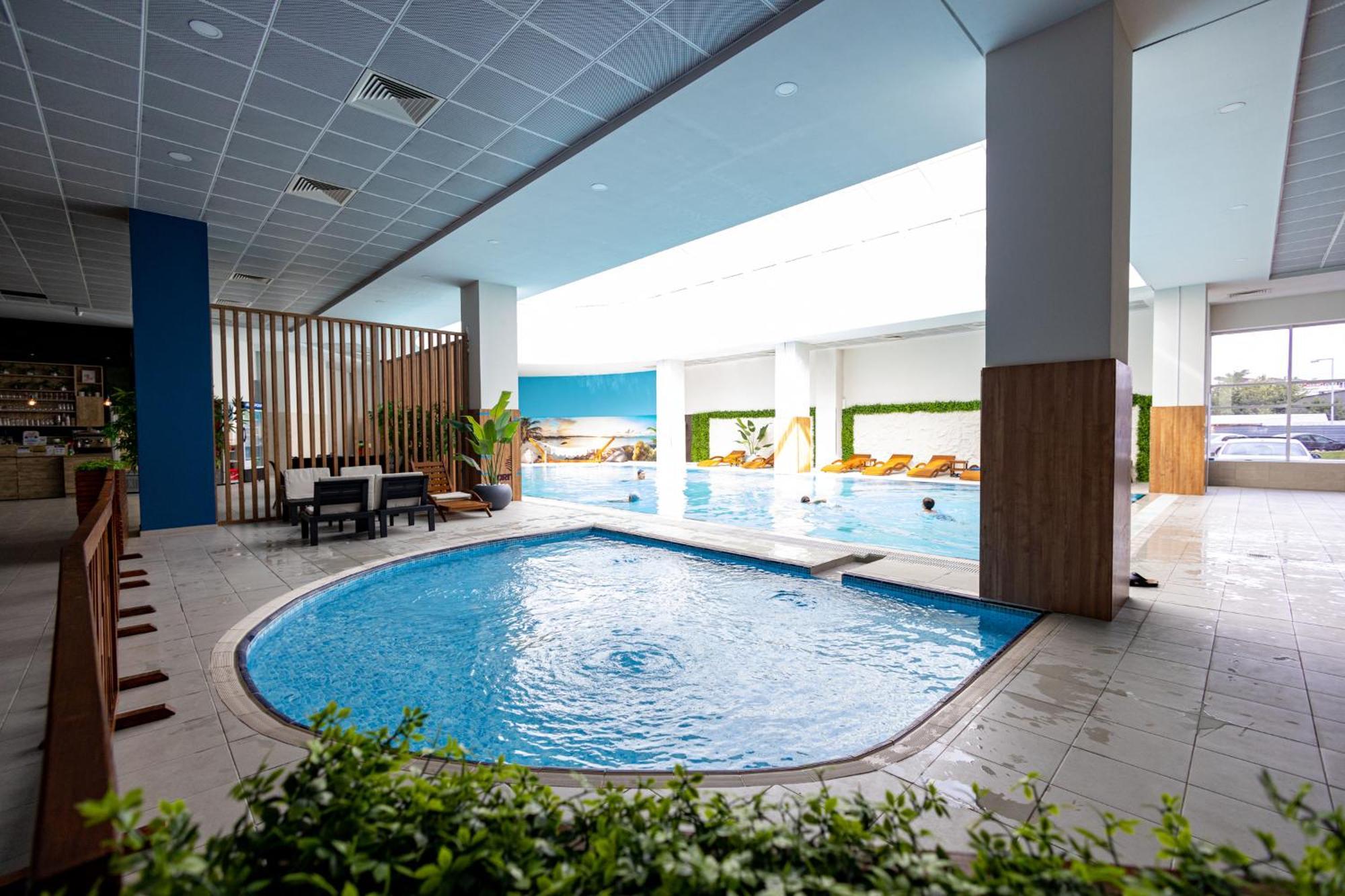 18Th & 16H Floor Secure Luxury Condos With Pool & Fitness Included In Price Skopje Eksteriør bilde