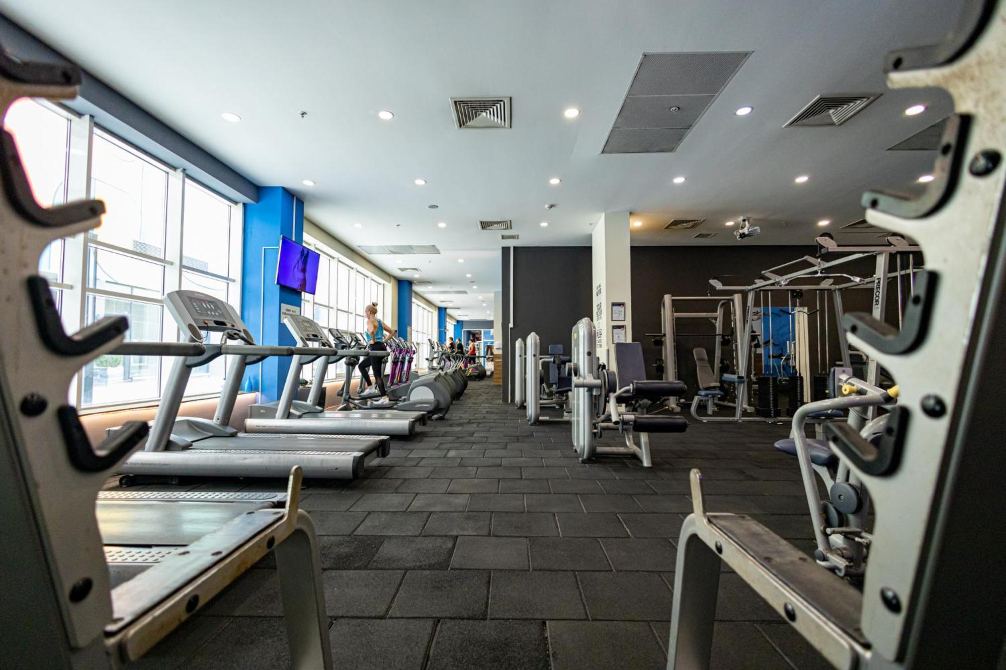 18Th & 16H Floor Secure Luxury Condos With Pool & Fitness Included In Price Skopje Eksteriør bilde