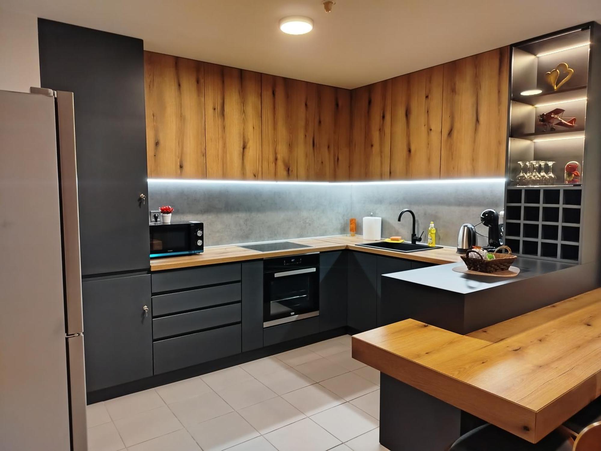 18Th & 16H Floor Secure Luxury Condos With Pool & Fitness Included In Price Skopje Eksteriør bilde